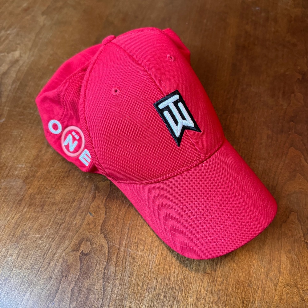 Nike Golf Hat Mens L/XL Red Tiger Woods Collection Nike ONE VR Flex Fit Cap